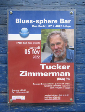 Tucker at the Blues-sphere Bar